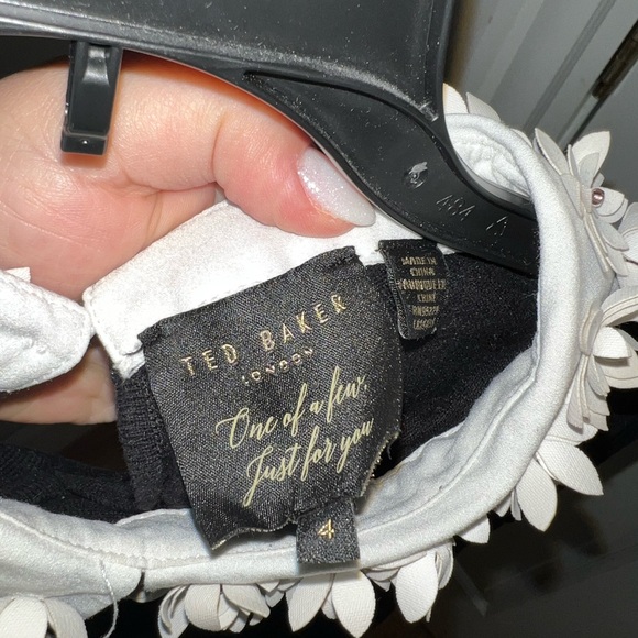 Ted Baker black sweater with embellished collar in size 4 (US size 12) - Picture 7 of 9